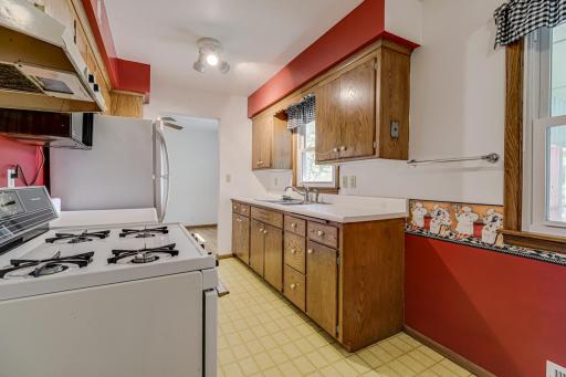 7124 Kyle Avenue N, Minneapolis, MN 55429