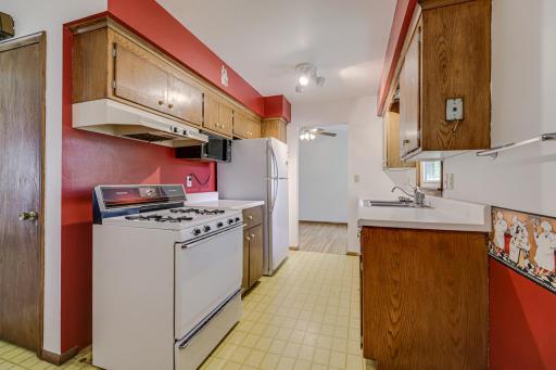 7124 Kyle Avenue N, Minneapolis, MN 55429