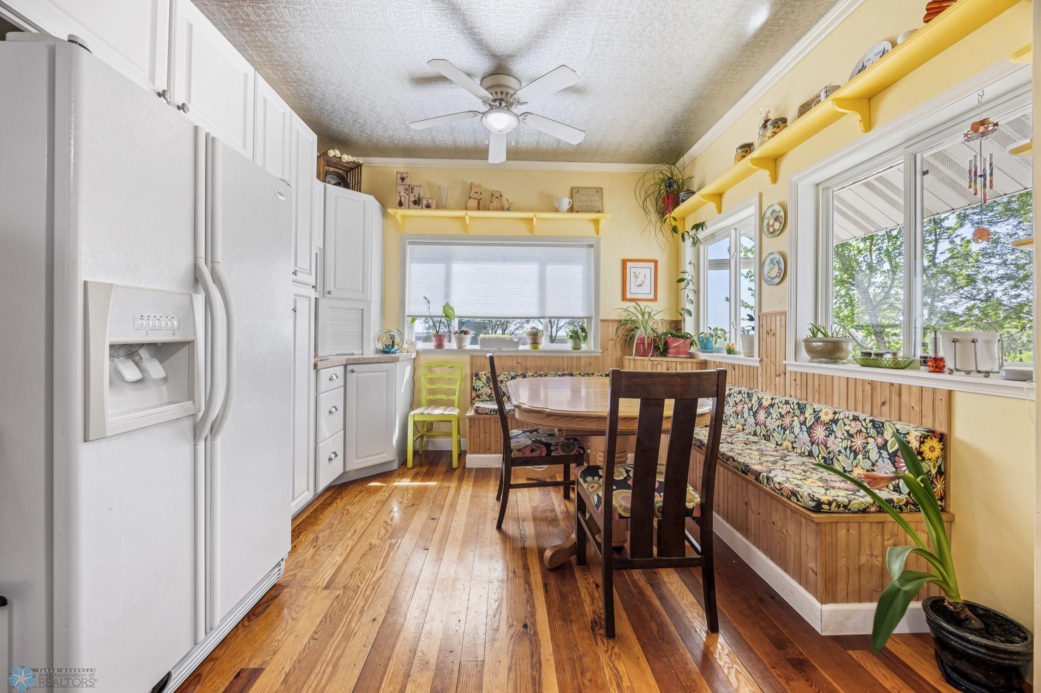 Eat in kitchen