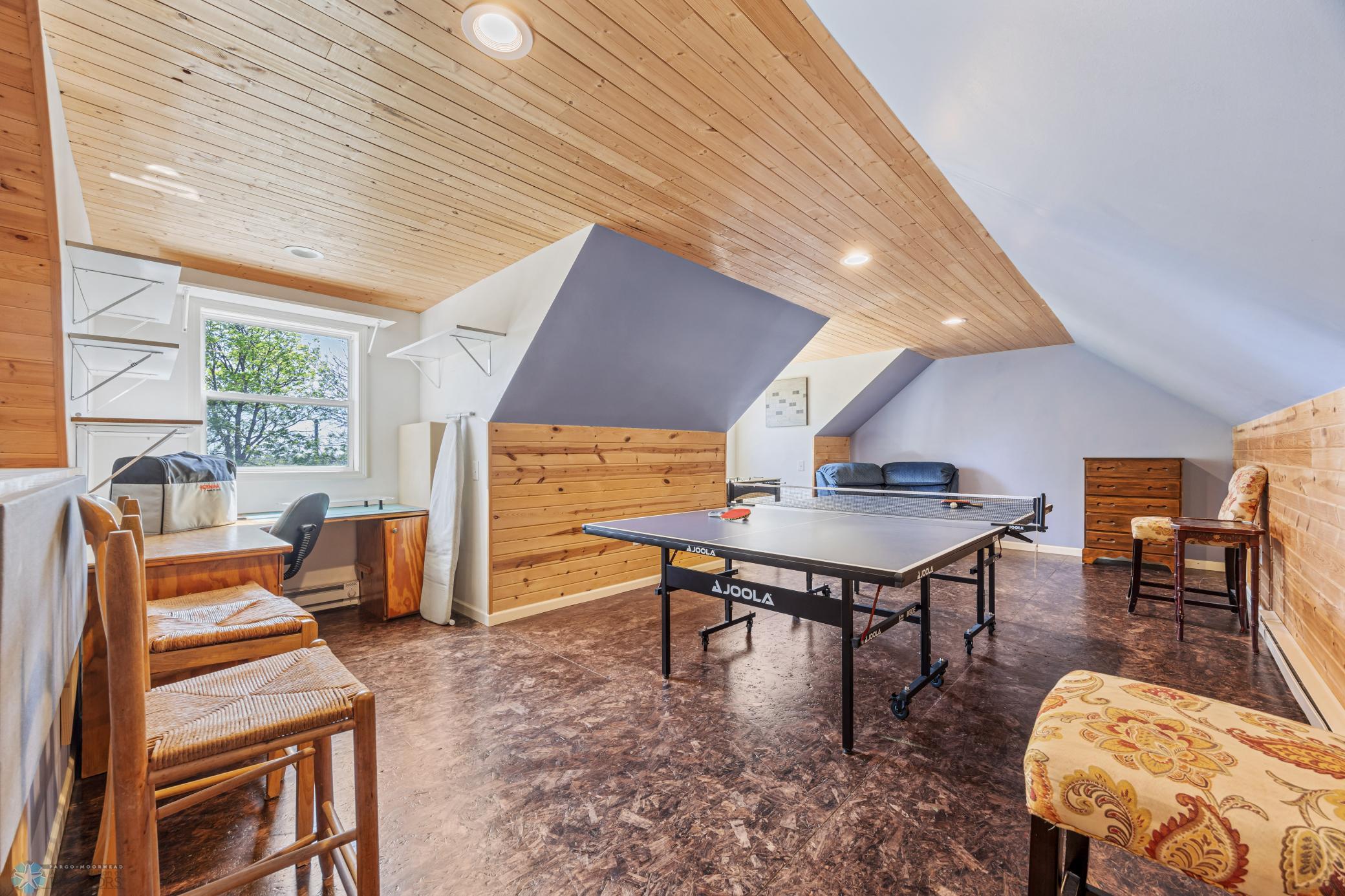 Loft rec room