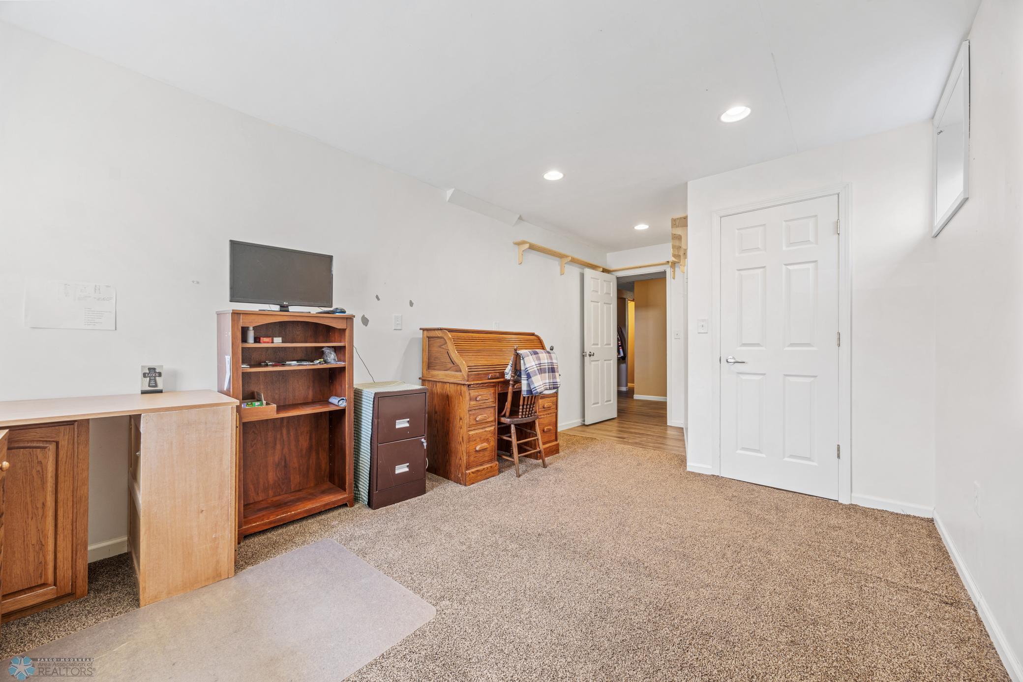 Bedroom 4 with w/in closet