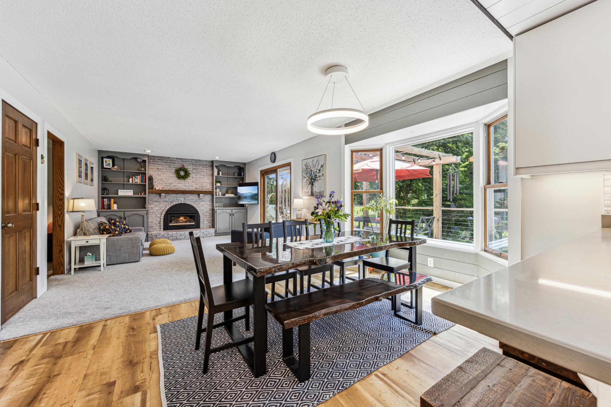 The open floor plan provides an ideal space for entertaining, whether hosting intimate gatherings or larger groups.