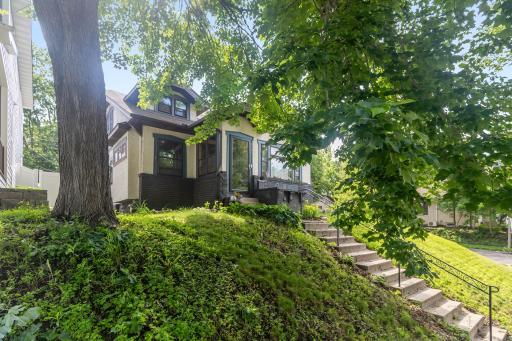 3500 James Avenue N, Minneapolis, MN 55412