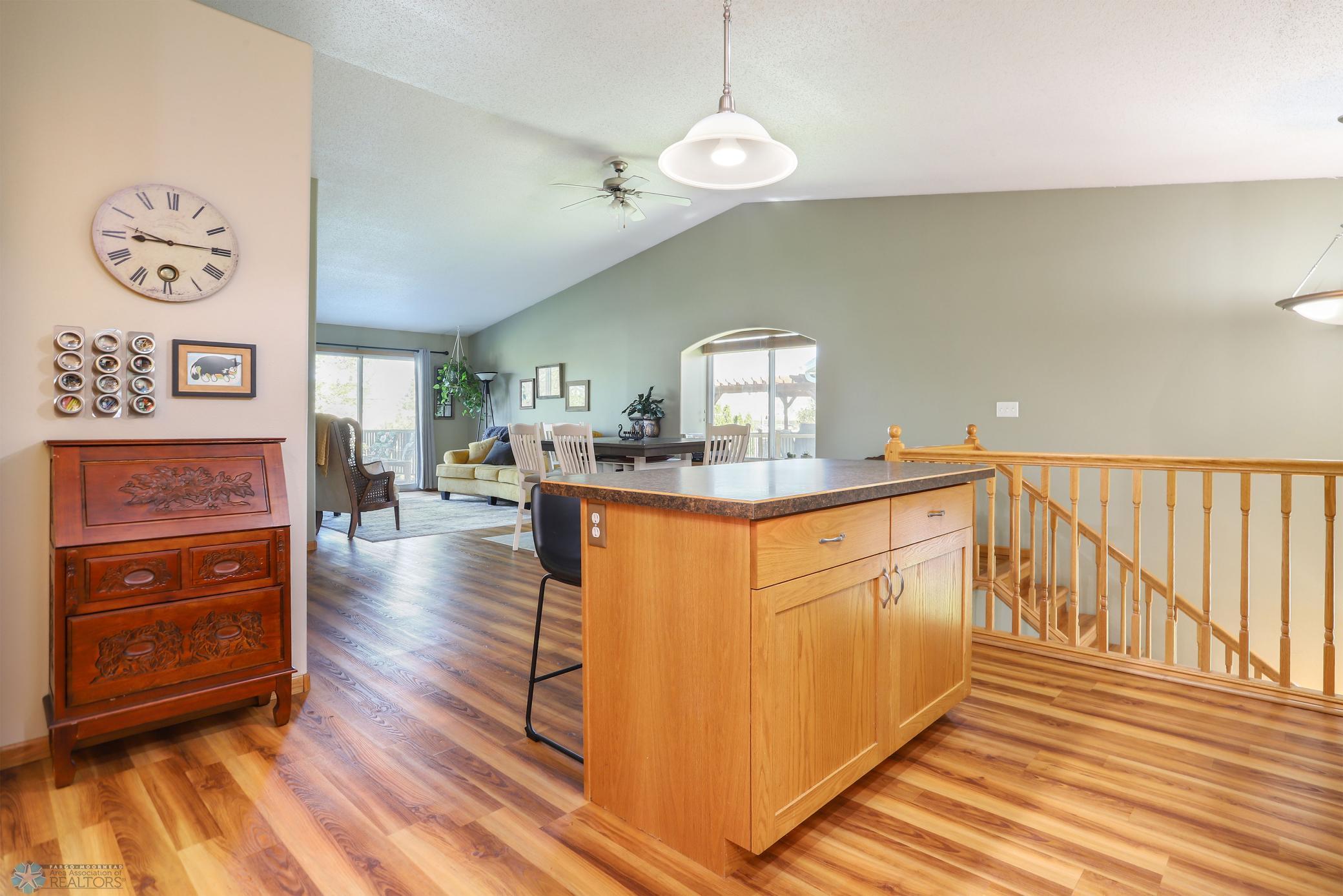 Kitchen (view 3)