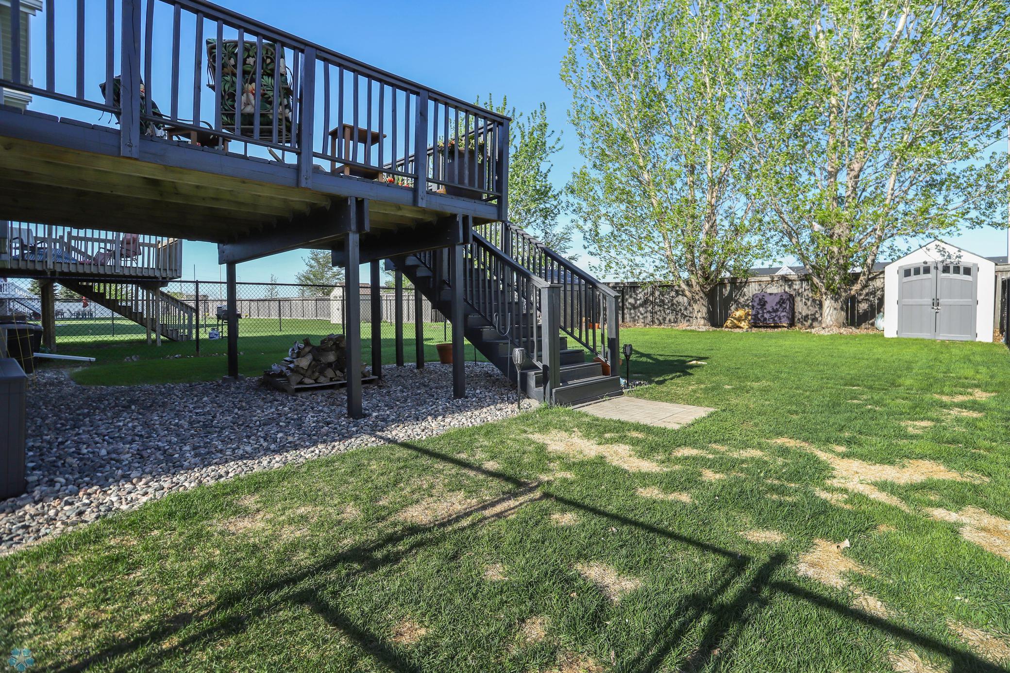 Fully Fenced Beautiful Yard
