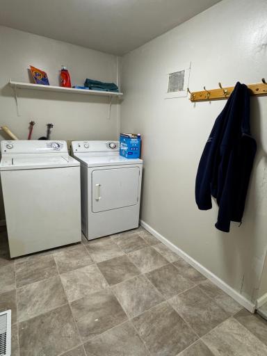 709 Center Street E, Roseau, MN 56751