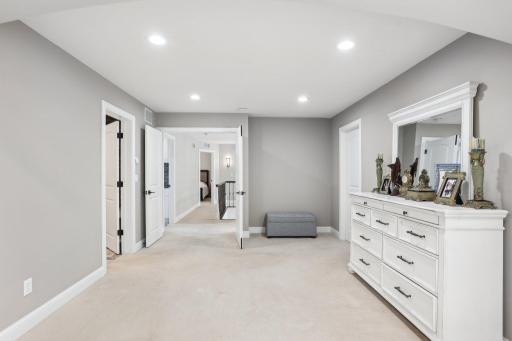 400 Sycamore Lane N, Plymouth, MN 55441