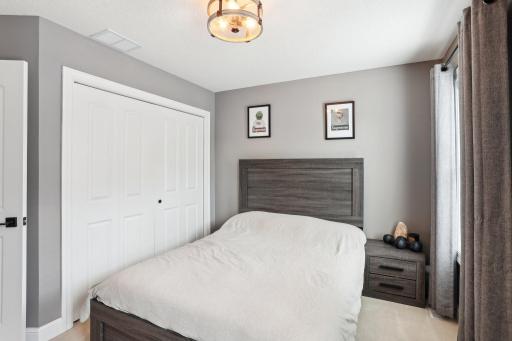 400 Sycamore Lane N, Plymouth, MN 55441