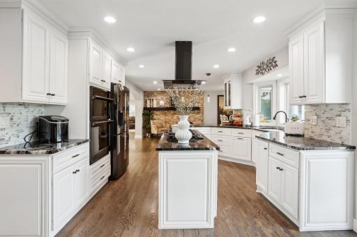 400 Sycamore Lane N, Plymouth, MN 55441