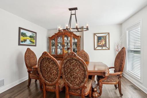 400 Sycamore Lane N, Plymouth, MN 55441