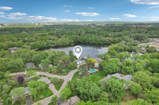 400 Sycamore Lane N, Plymouth, MN 55441