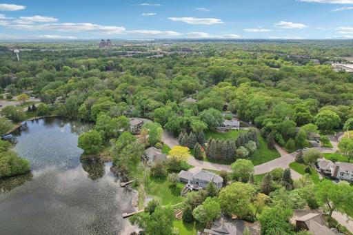 400 Sycamore Lane N, Plymouth, MN 55441
