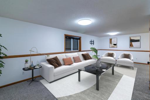 1747347655578914272_1747347655578914272__family_room.jpg