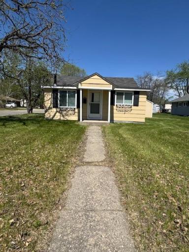 301 27th Street NE, Bemidji, MN 56601