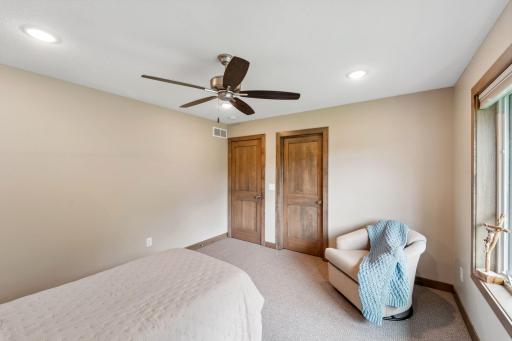 18565 Revere Avenue, Prior Lake, MN 55372