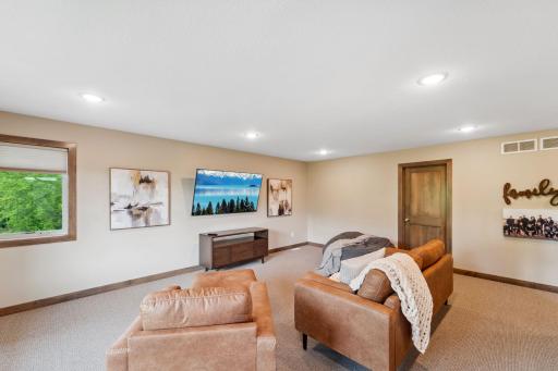 18565 Revere Avenue, Prior Lake, MN 55372