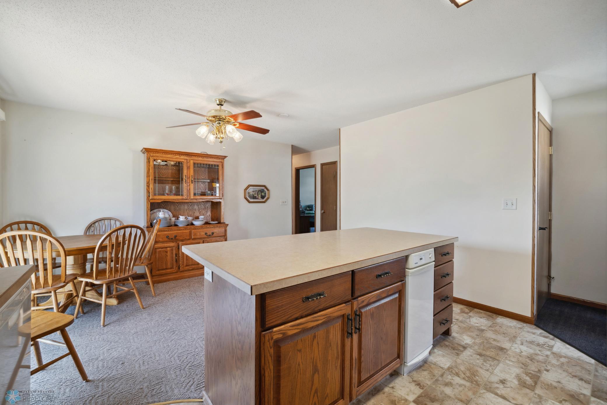 Kitchen/Dining