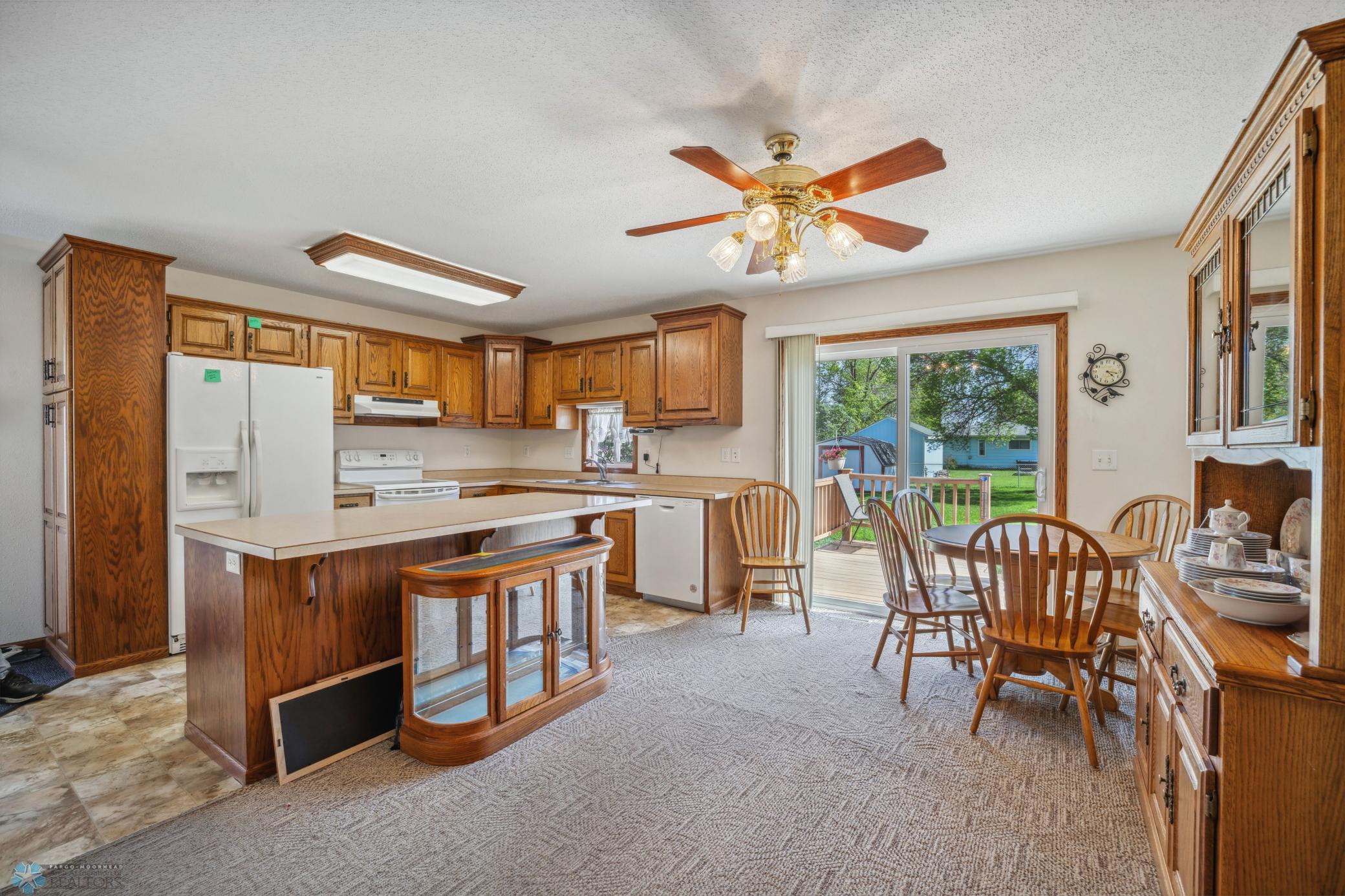 Kitchen/Dining