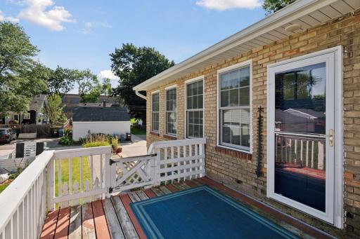 17 15th Avenue N, Hopkins, MN 55343