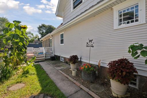 17 15th Avenue N, Hopkins, MN 55343