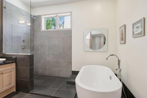 1604 Northrop Lane, Minneapolis, MN 55403