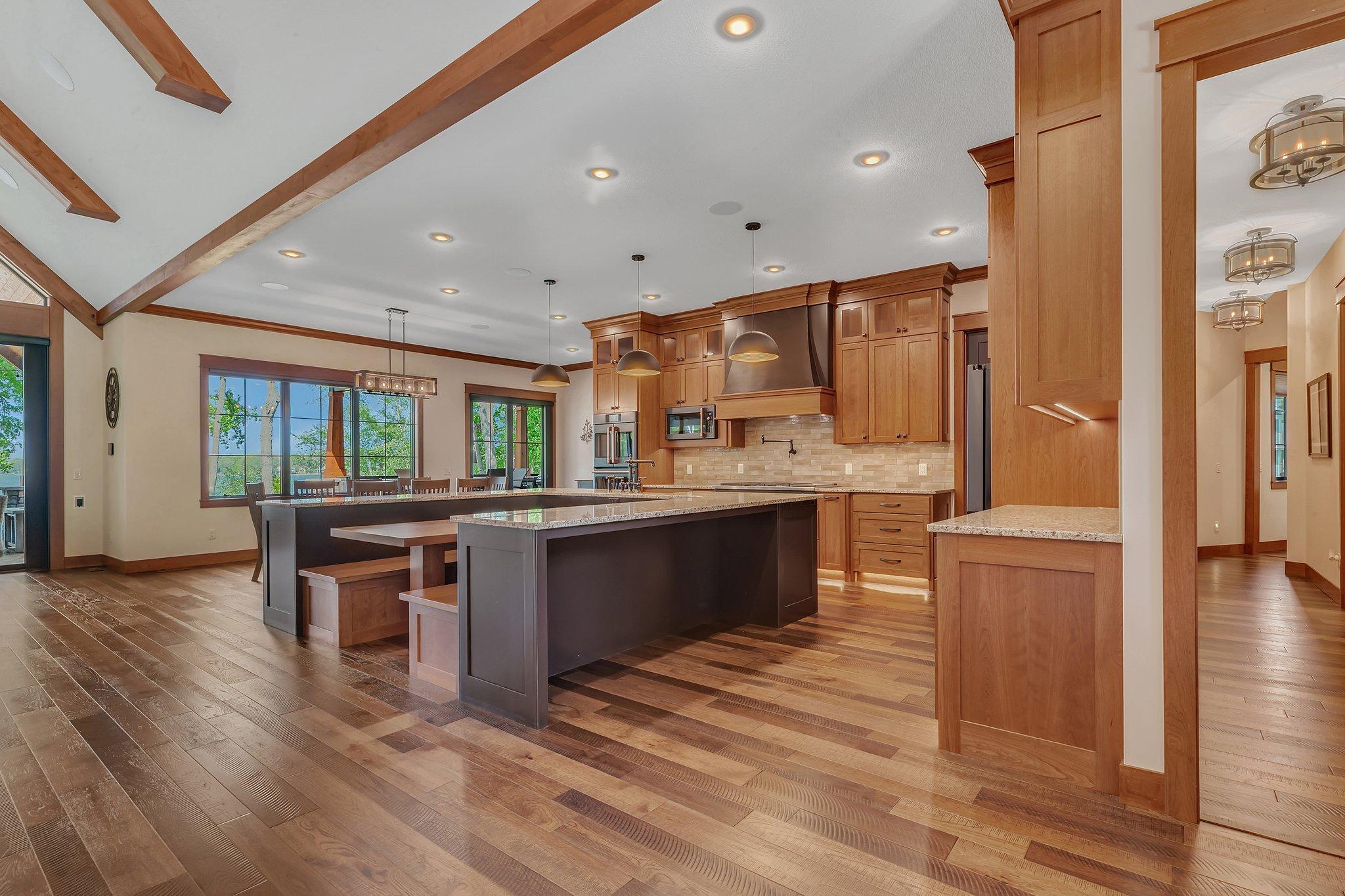 Any chef would be proud to create in this spacious space with its Modern appliances.