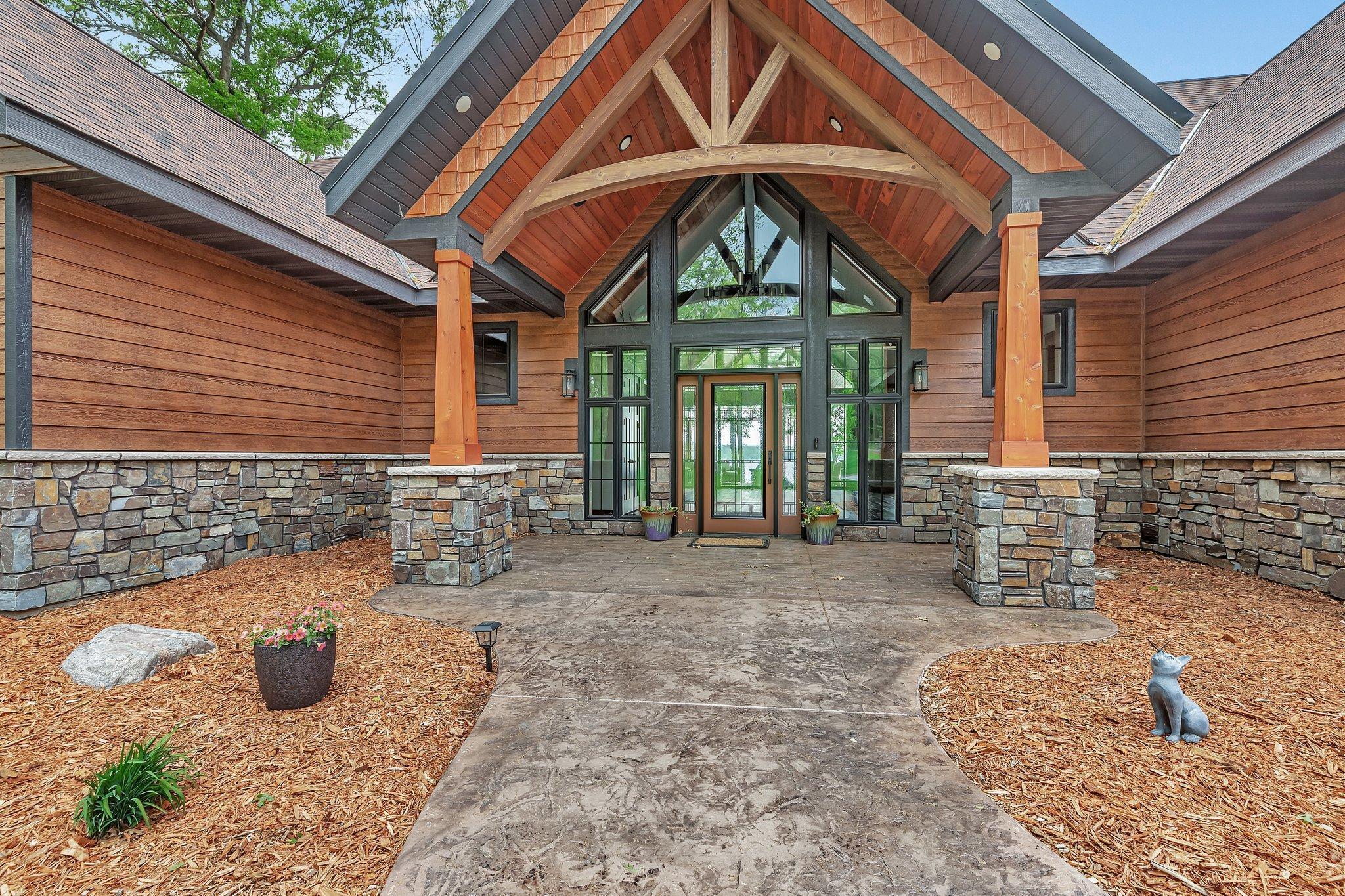 Grand Entrance to Lake Life.