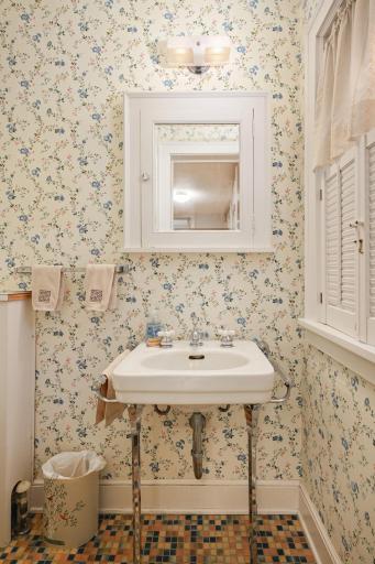 4512 Moorland Avenue, Edina, MN 55424
