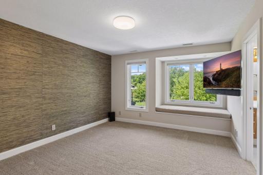11566 Cedar Pass, Hopkins, MN 55305