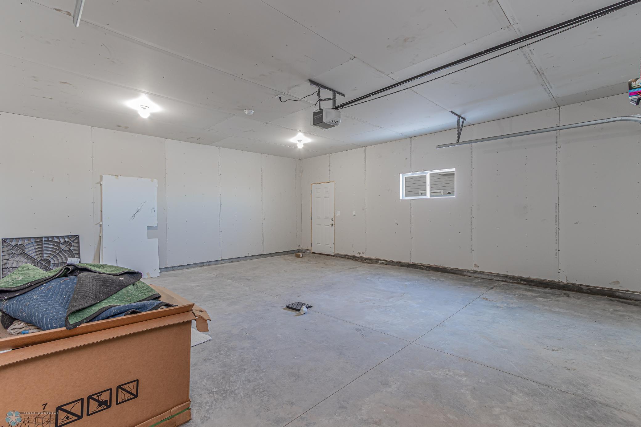 6668 Belding Drive S, Fargo, ND-33.jpg