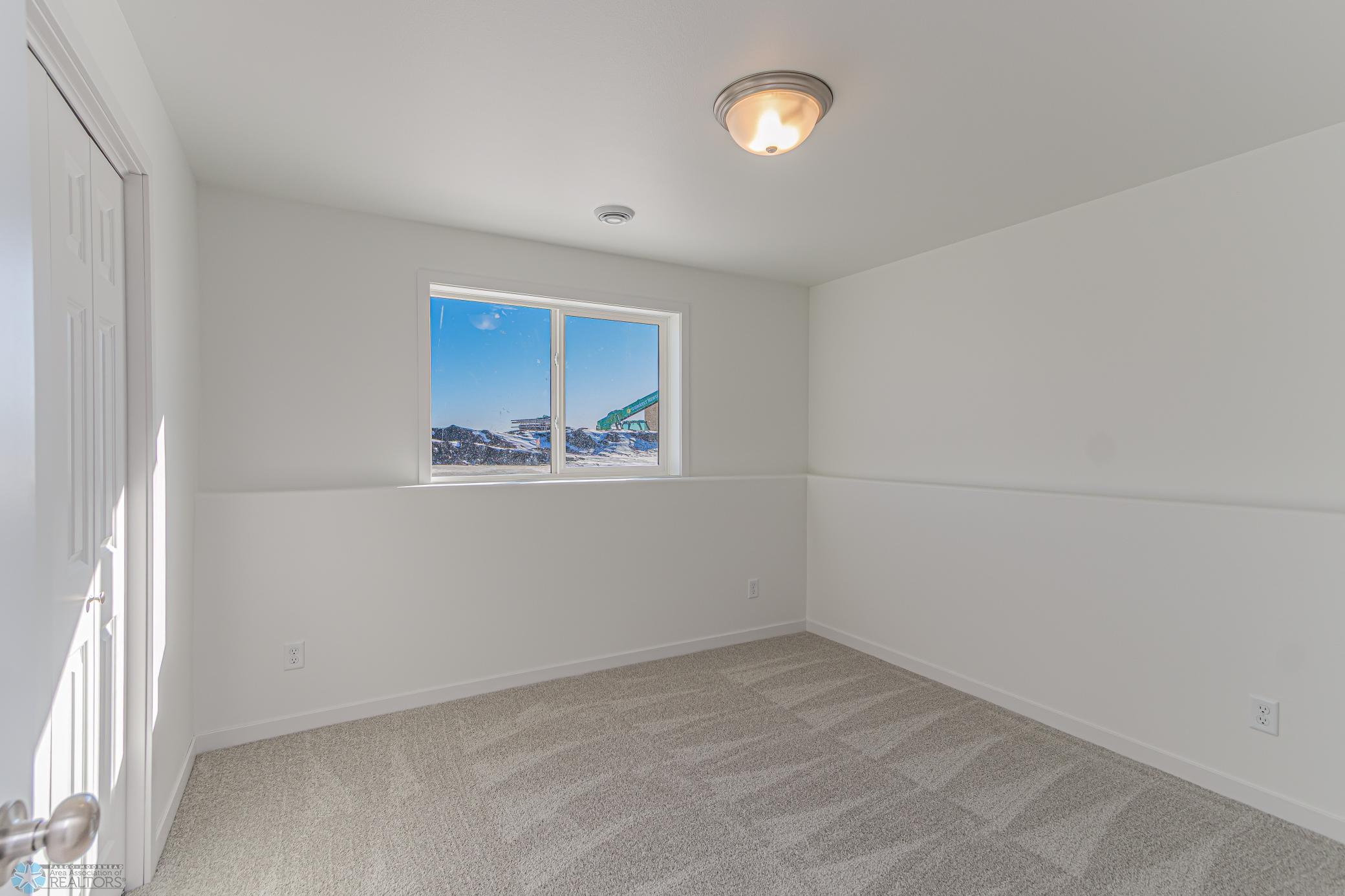 6668 Belding Drive S, Fargo, ND-28.jpg