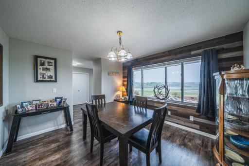 Dining room.jpg