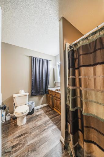 Primary en suite.jpg