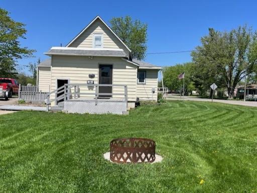 400 Main Street W, Morristown, MN 55052