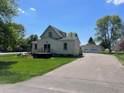 400 Main Street W, Morristown, MN 55052