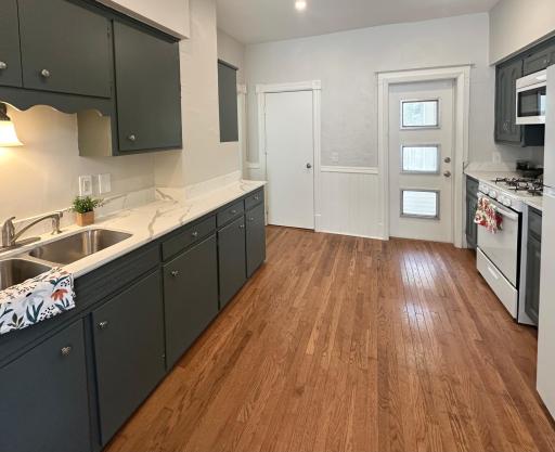 4047 Dupont Avenue N, Minneapolis, MN 55412
