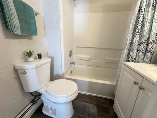 4047 Dupont Avenue N, Minneapolis, MN 55412