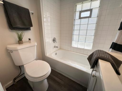 4047 Dupont Avenue N, Minneapolis, MN 55412