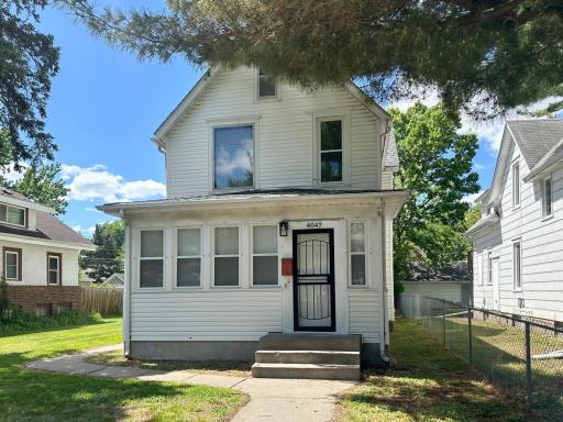 4047 Dupont Avenue N, Minneapolis, MN 55412