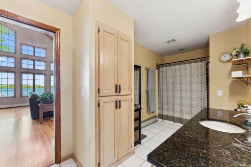 1823 313th Avenue NE, Cambridge, MN 55008