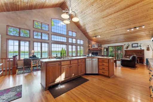 1823 313th Avenue NE, Cambridge, MN 55008
