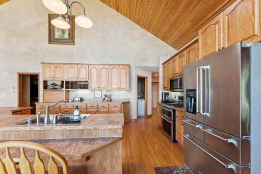 1823 313th Avenue NE, Cambridge, MN 55008
