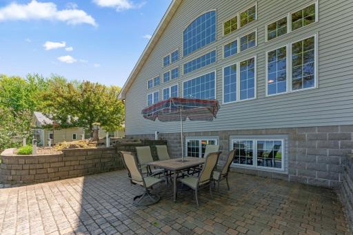 1823 313th Avenue NE, Cambridge, MN 55008