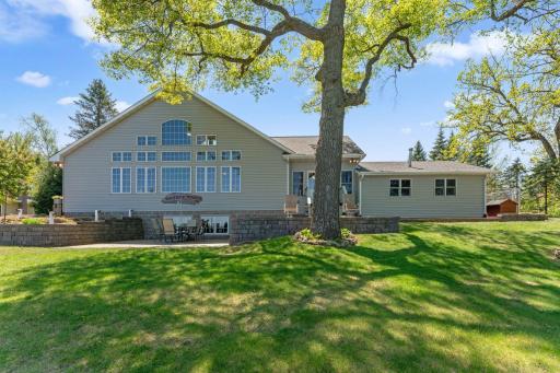 1823 313th Avenue NE, Cambridge, MN 55008