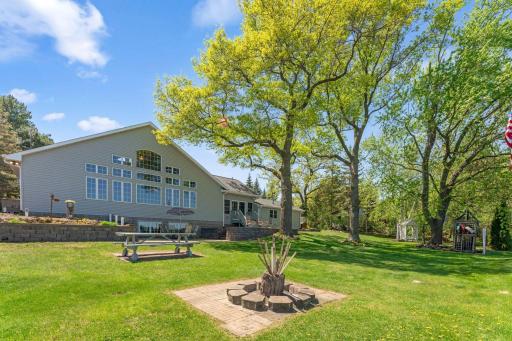 1823 313th Avenue NE, Cambridge, MN 55008