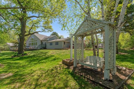 1823 313th Avenue NE, Cambridge, MN 55008