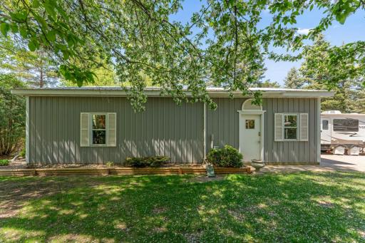 1823 313th Avenue NE, Cambridge, MN 55008