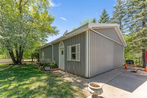 1823 313th Avenue NE, Cambridge, MN 55008