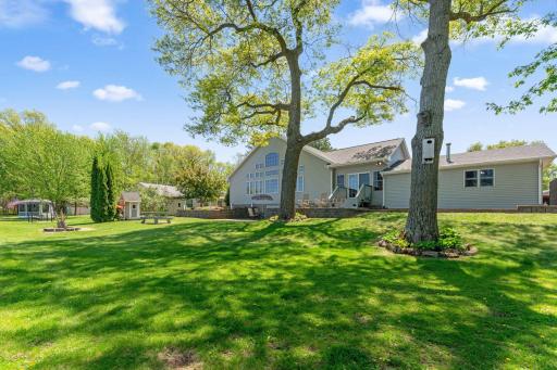 1823 313th Avenue NE, Cambridge, MN 55008