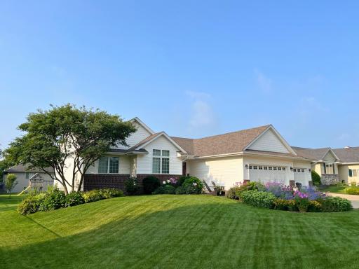 1185 Esther Lane SE, Owatonna, MN 55060